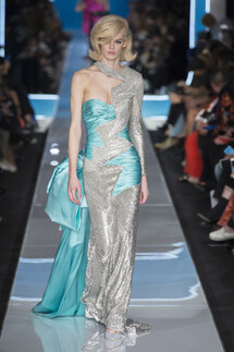 Moschino Fall 2018 Ready-to-Wear , Moschino осень зима 2018 , Fashion show , неделя моды в Милане , MFW , Mainstyles